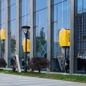 Intelligent High-Altitude magnetic Robot Facade-Cleaning Solutions